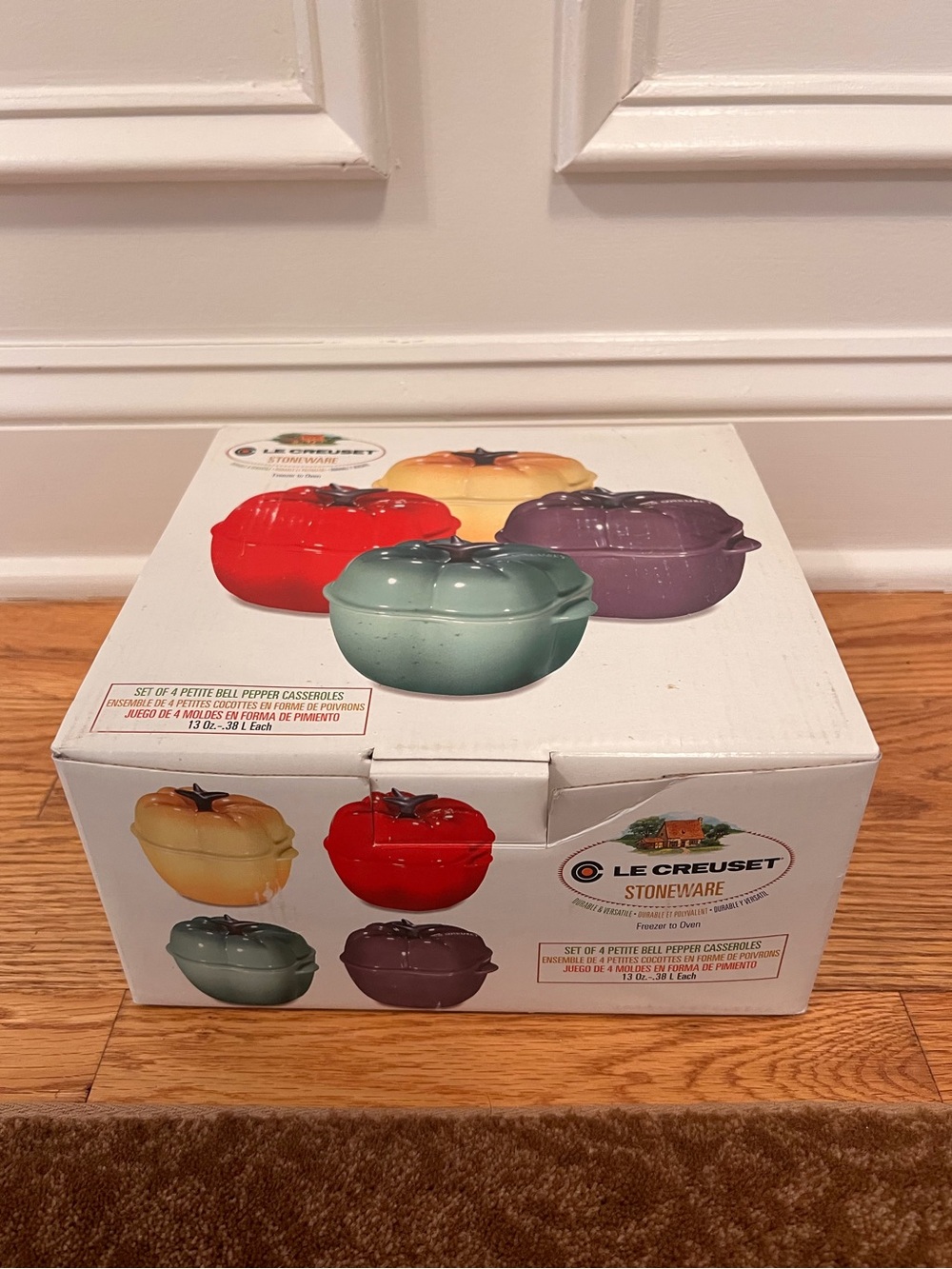 NIB Le Creuset set of 4 petite bell pepper casseroles - Picture 2 of 16